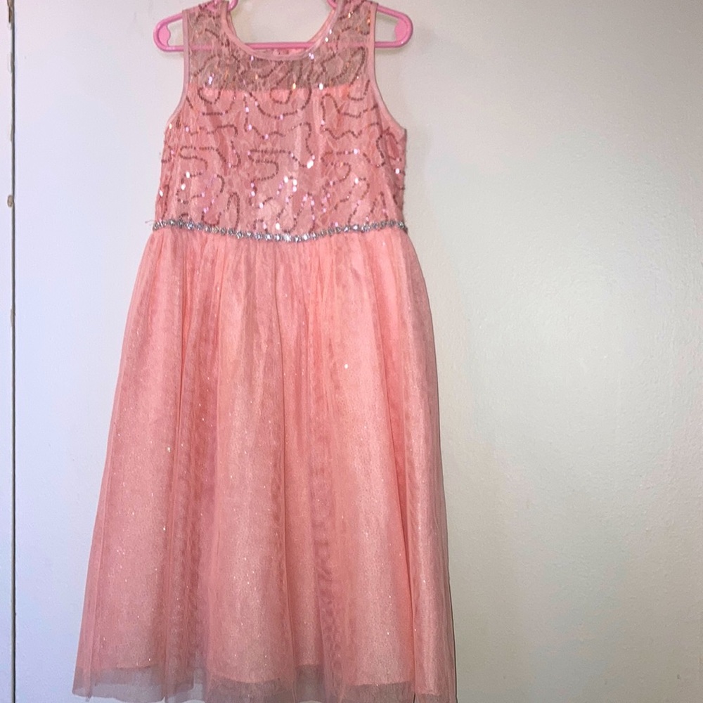 Girls Size 6 formal blush pink dress